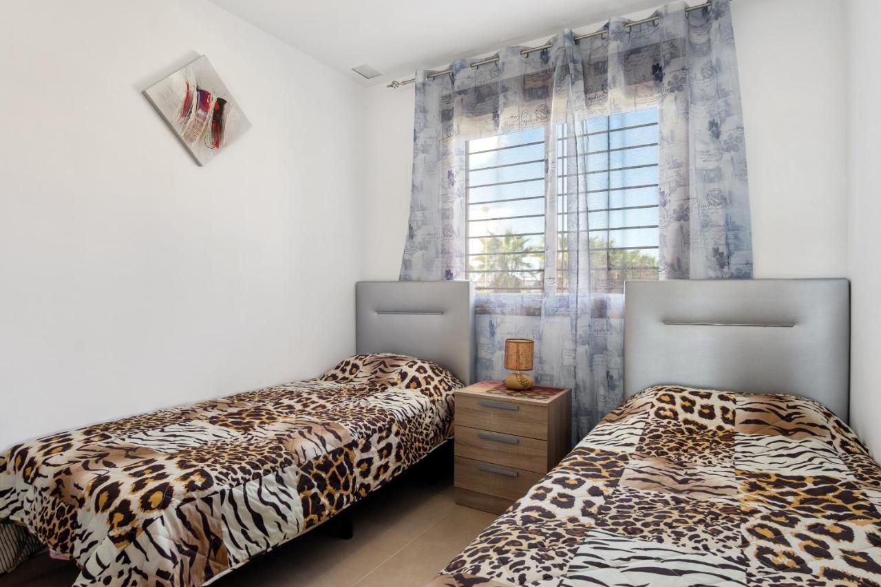 Cb Living - Modern Apartment, Terrazas De Campoamor Dehesa de Campoamor  エクステリア 写真